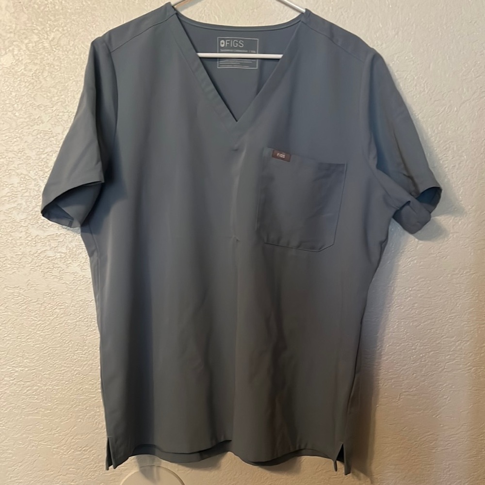 Catarina scrub top